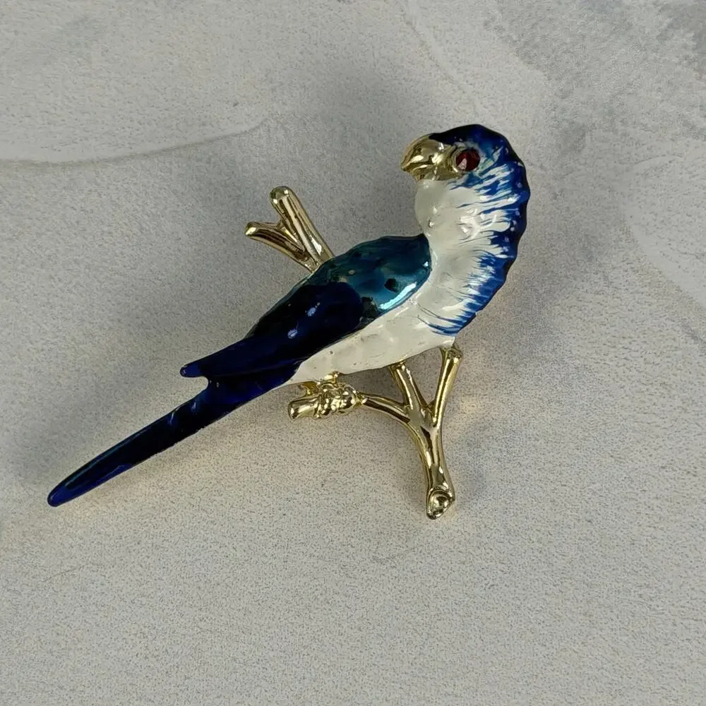Bird Lover's Vintage 1980s Gold-Tone & Deep Blue Parrot Parakeet Brooch Pin